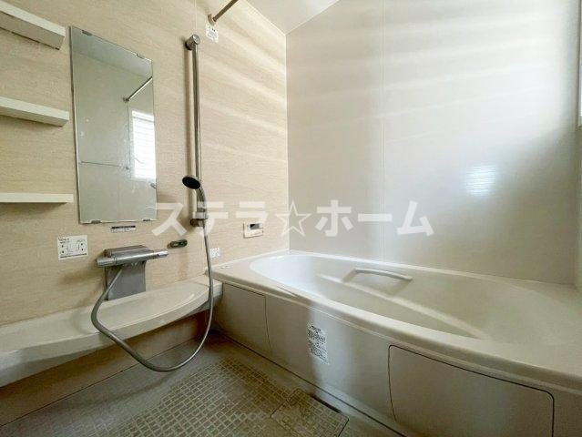 熊野町4 中古戸建の浴室|落ち着いた空間のお風呂です