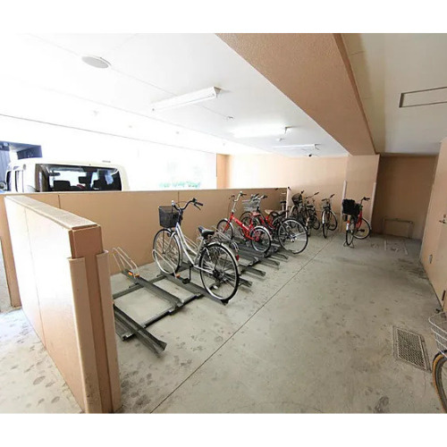 ライジングコート名古屋駅南　名古屋市賃貸　仲介手数料無料の駐車場