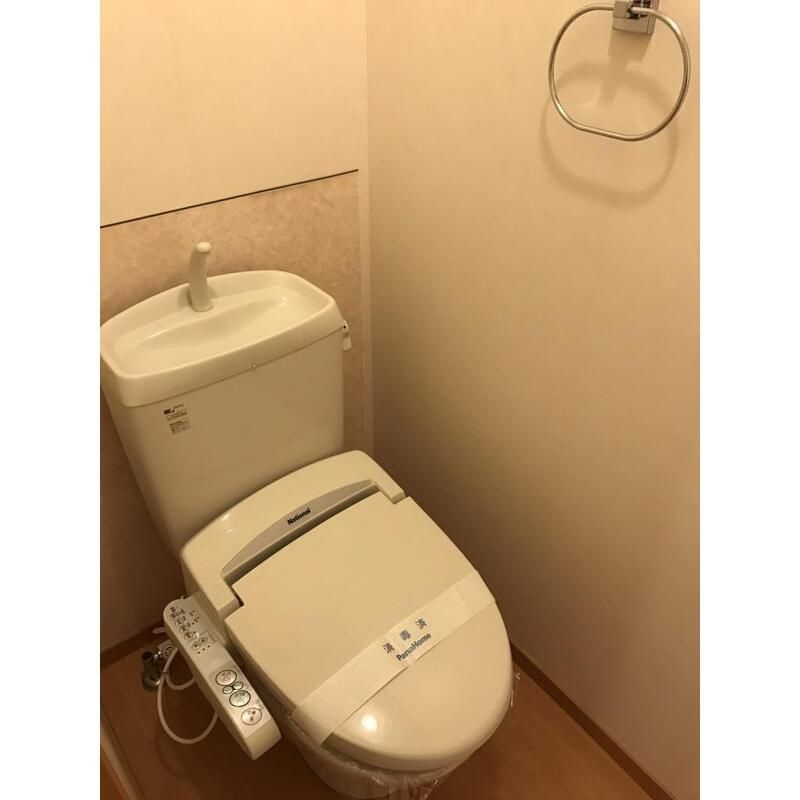 シェモアのトイレ