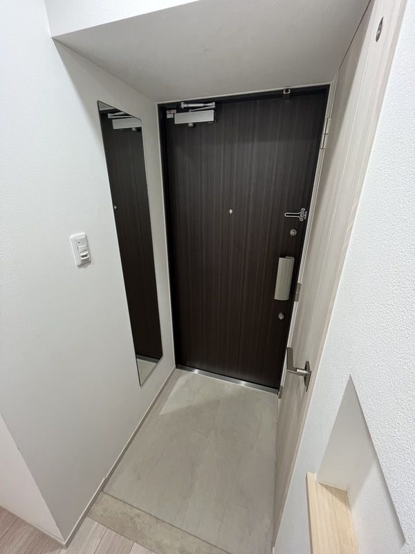スプランディッド西日暮里の玄関