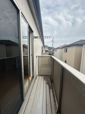 テラスハウス飯村南のバルコニー