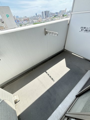 【バルコニー】 | アルティザ淡路駅東