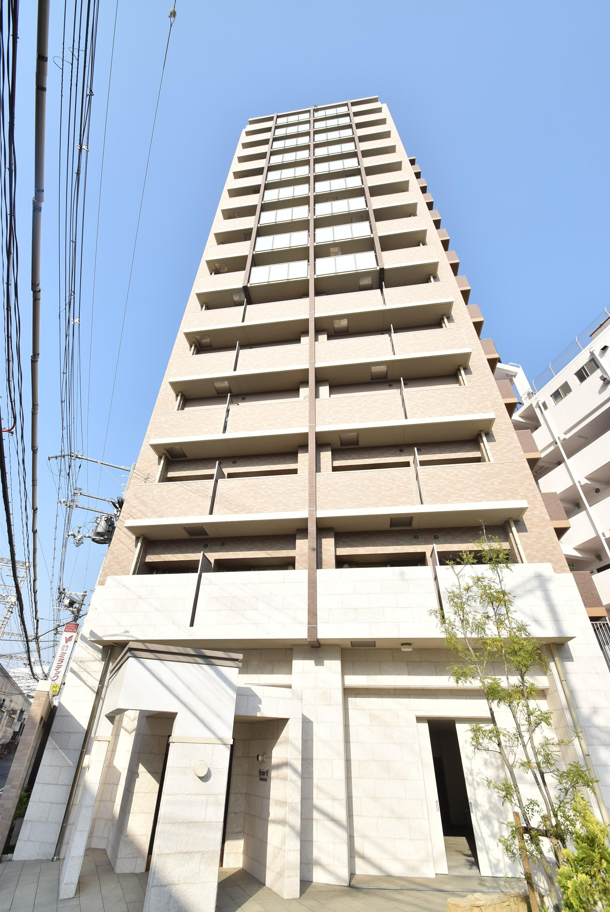 レジュールアッシュ大阪城北の外観