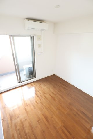 レジュールアッシュ大阪城北の居間・リビング