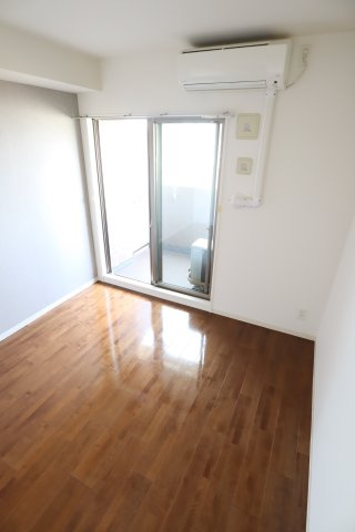 大阪市都島区片町２丁目の賃貸マンションの寝室