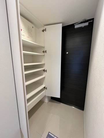 【玄関】