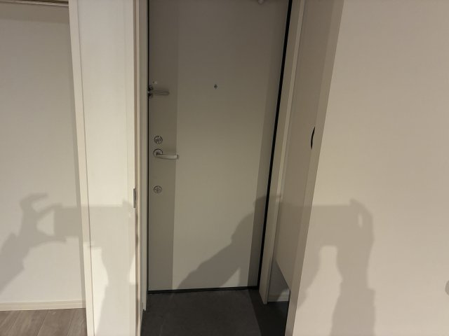 グランニール南浦和の玄関