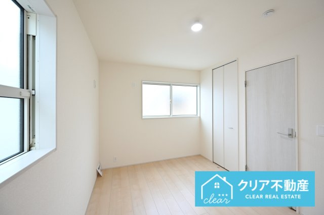 【洋室】 | 伊勢崎市東小保方町第2　リーブルガーデン | 子ども部屋にピッタリな2階の洋室です！