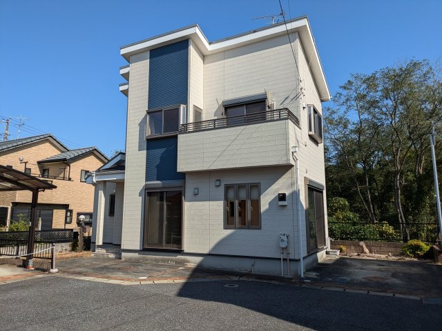 【外観】 | 緑区平山町　中古戸建 | 外はこのようになっています