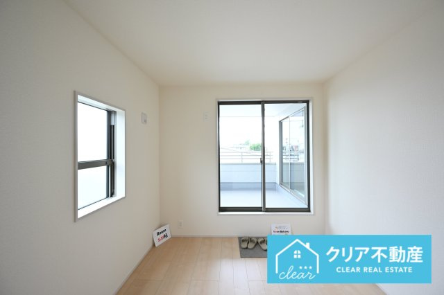 【洋室】 | 伊勢崎市東小保方町第2　リーブルガーデン | 子ども部屋にピッタリな2階の洋室です！