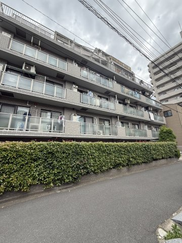 ワールドパレス文京本駒込の外観