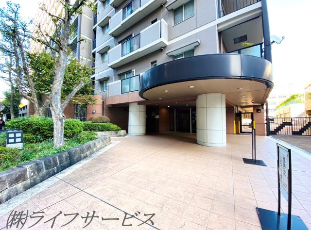 【エントランス】 | ソシエ北大阪 | エントランス