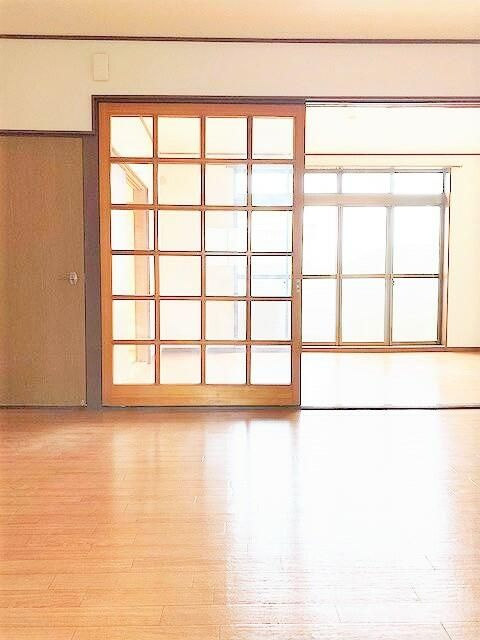サンモール西原の居間・リビング