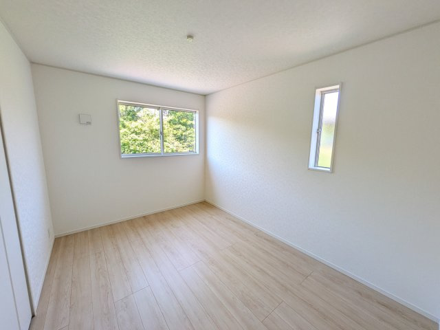土浦市神立東　第5　新築戸建　1号棟の洋室|陽当たりの良い明るい洋室です♪