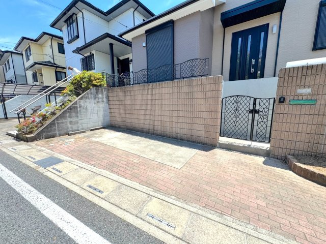 戸建 さいたま市見沼区東大宮１丁目の駐車場|駐車場
カースペース完備。お持ちのお車を安心して駐めていただけます。
