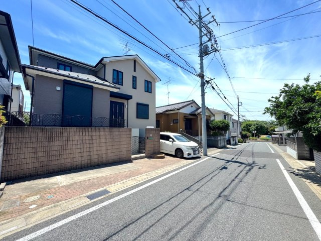 戸建 さいたま市見沼区東大宮１丁目の外観|外観
落ち着いた街並みに映えるスタイリッシュな外観。陽当り・通風にも恵まれた心地よい住環境です。
