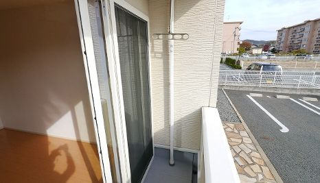 ウィステリアのバルコニー