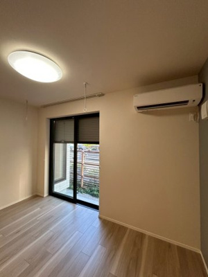 【設備】 | Maison Nakamurabashi | ★エアコン・ホスクリーン・防犯シャッター付き♪