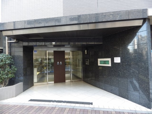デュオステージ後楽園のエントランス