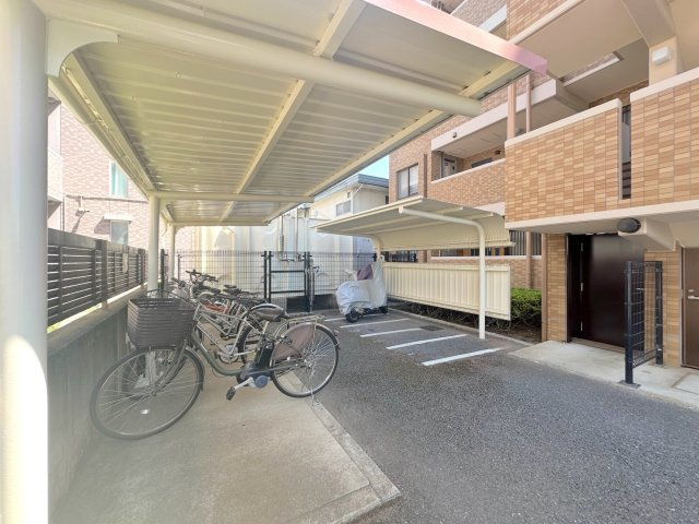 ヴィルヌーブ川越の駐輪場|駐輪場