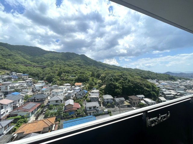 リブゼ温品の展望|緑が落ち着く環境です。