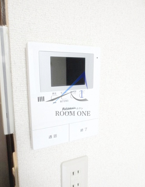 ルームみやまえのセキュリティ|モニター付きインターホンです。