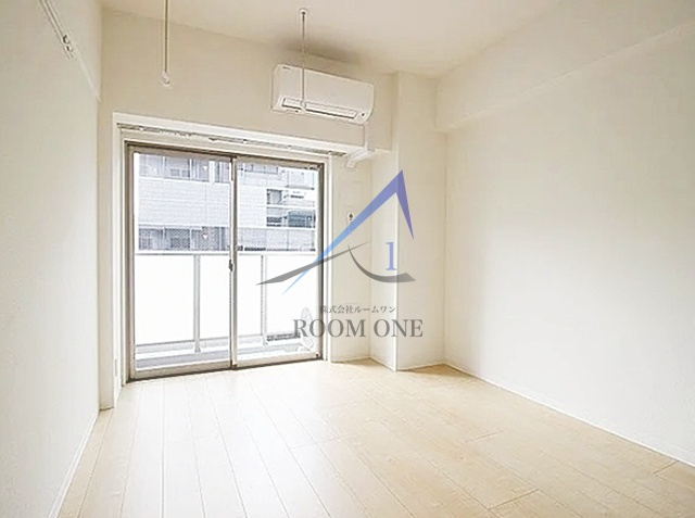 クリスタルＫ横浜の居間・リビング|洋室のお部屋です。