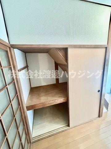 北条貸家の収納