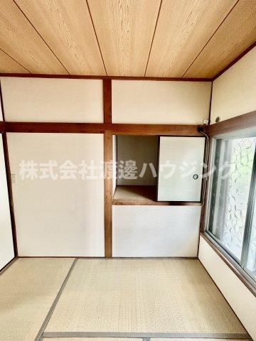 北条貸家の収納