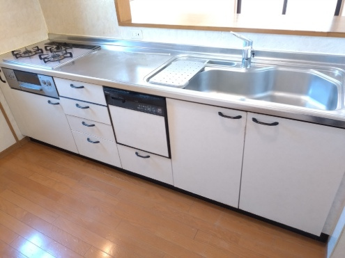 西宮市段上町6丁目　中古戸建のキッチン