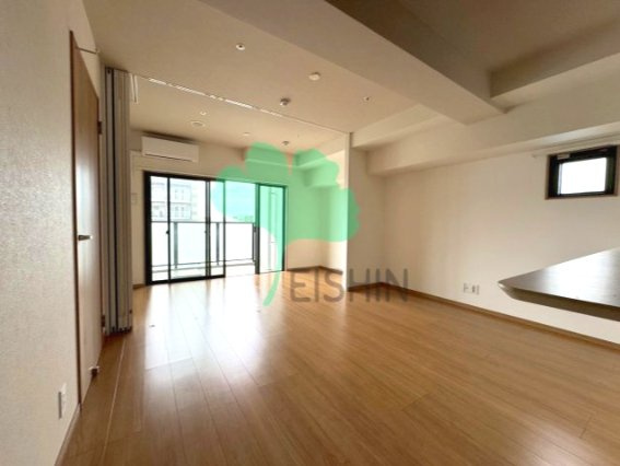 Modern palazzo住吉の居間・リビング|アレンジ自由自在の広々空間です！