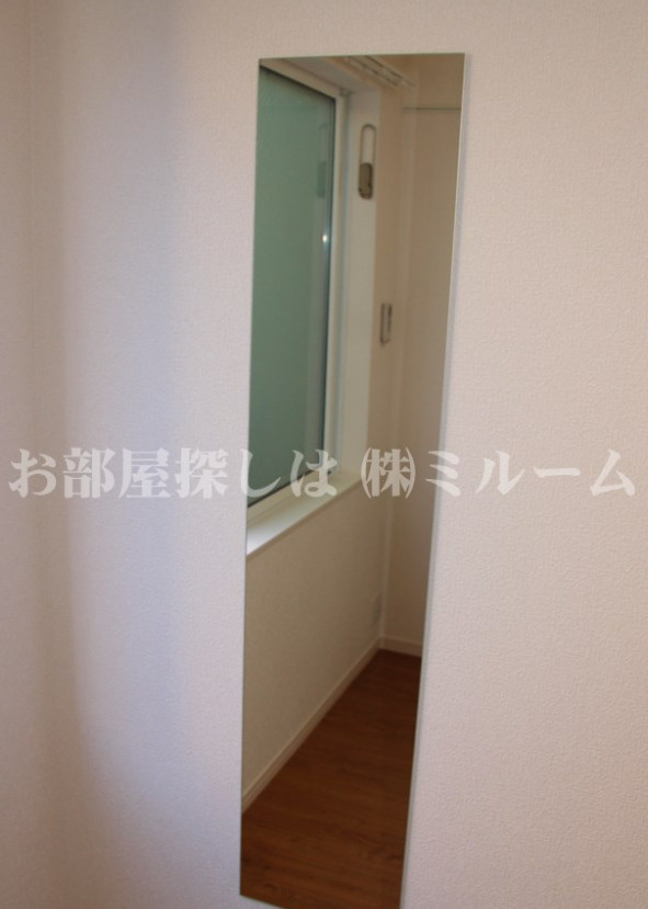 フェリス中野の設備|姿見鏡付いてます★（同一仕様写真）
