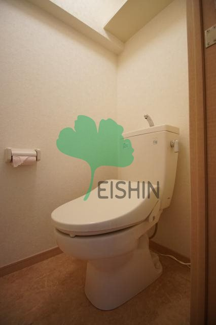 QREST博多東1(クレスト博多東1)のトイレ|清潔感のあるトイレです。