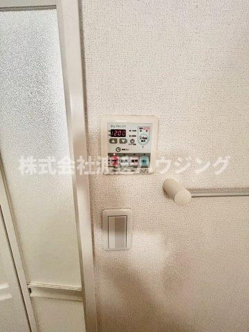 サニーレジデンス豊中の設備|浴室暖房乾燥機付き