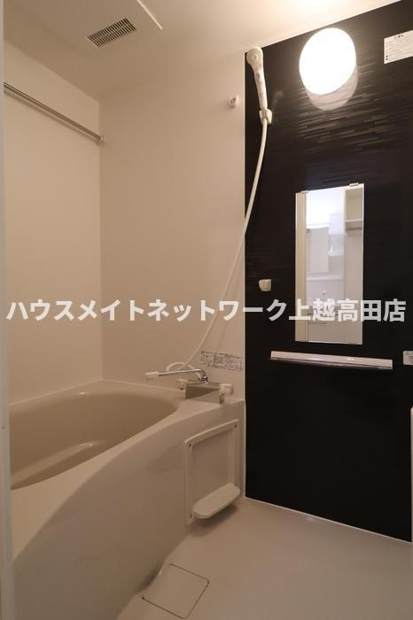 シャインピークス大和 Ａの浴室|追焚機能付

