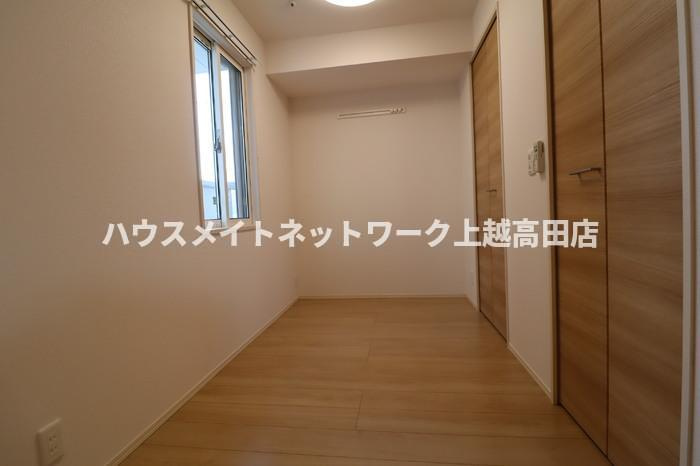 シャインピークス大和 Ａの内装|洋室