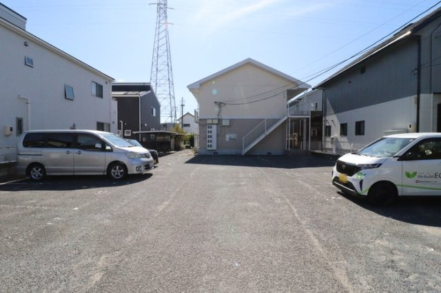 サンライズ千鳥の駐車場