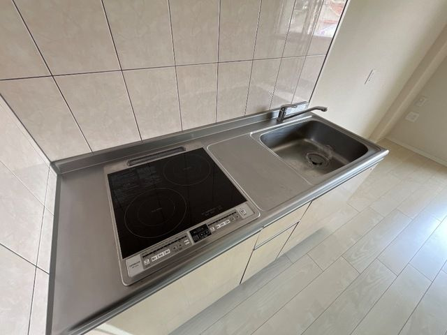 ブリエ　ロッシュ　Ｕのキッチン