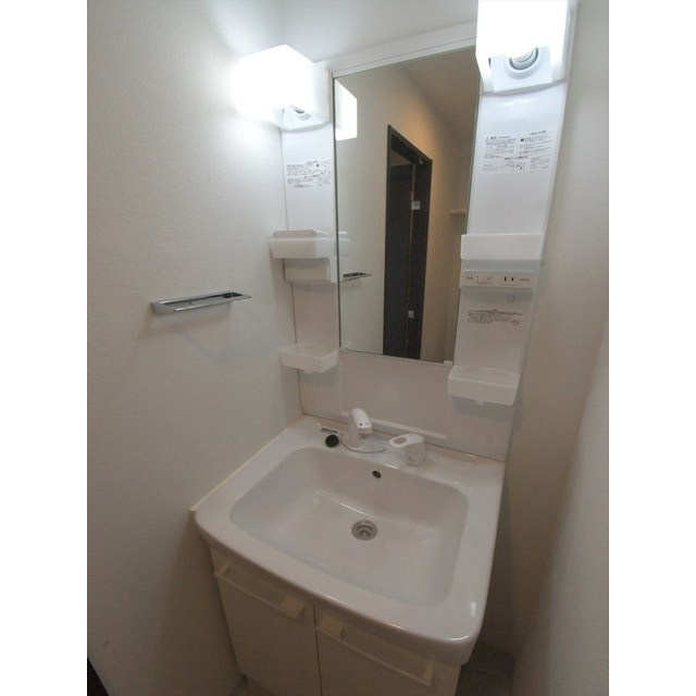 ＧＥＮＯＶＩＡお花茶屋ｓｋｙｇａｒｄｅｎの洗面所