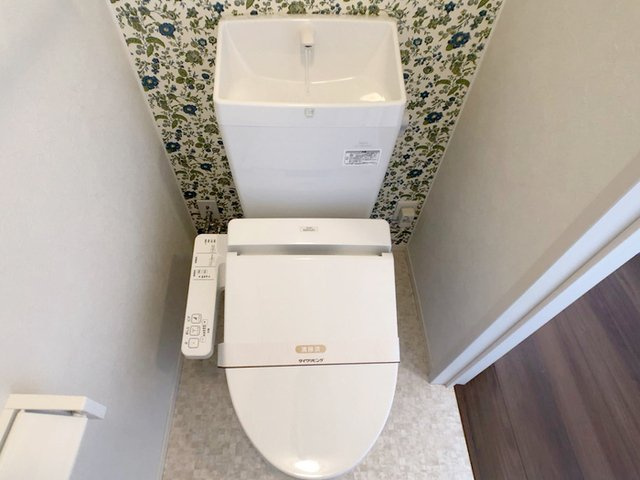 セプトガーデン元総社のトイレ|温水洗浄便座付きトイレです。