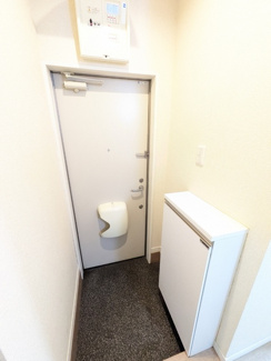 【クリーニング前の写真です】