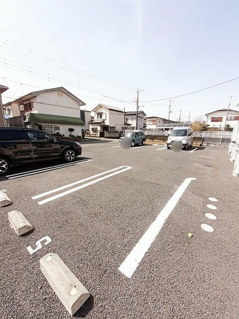 アルカンシェルの駐車場