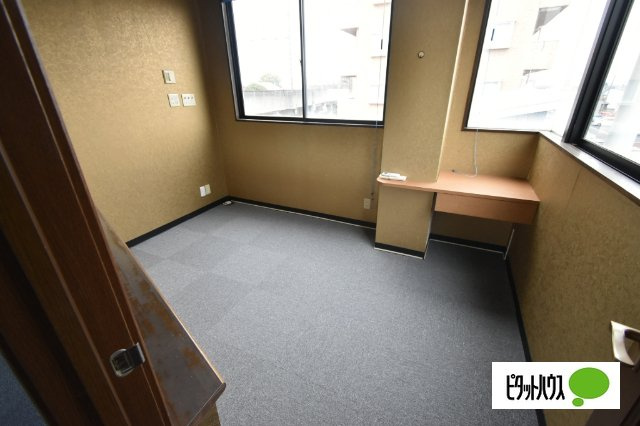 JJBビルの内装|３階