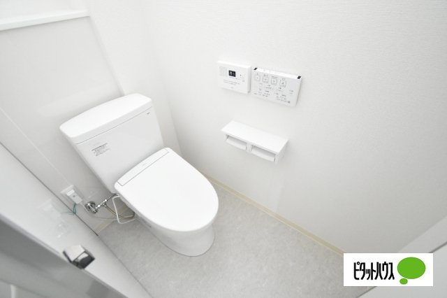 中居町貸事務所の内装