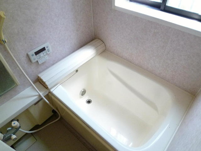 都市ガス。ガス給湯器。追い焚き機能付。
