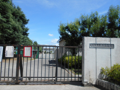 昭島市立清泉中学校