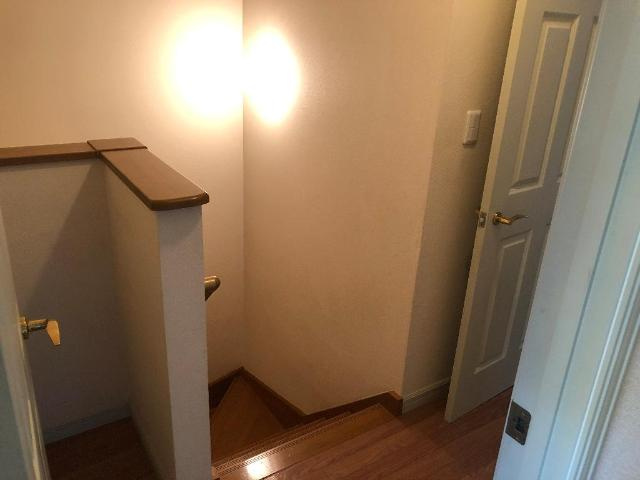 フランドール　タックの内装|室内階段
