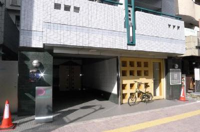 ステージファースト笹塚のエントランス