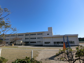 茅ヶ崎市立浜須賀小学校まで260m