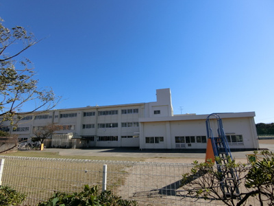 茅ヶ崎市立浜須賀小学校まで260m